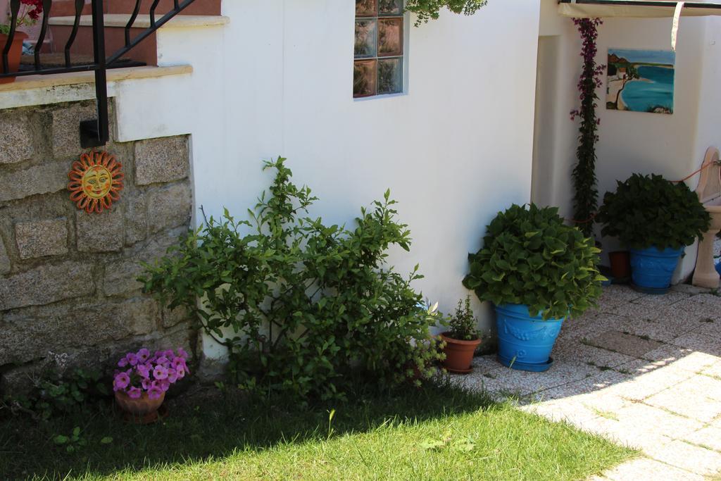 לינה וארוחת בוקר סן פנטלאו La Porta Sulla Costa מראה חיצוני תמונה